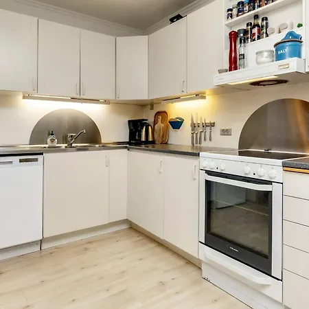 Beachside Serenity-by Traum Løkken