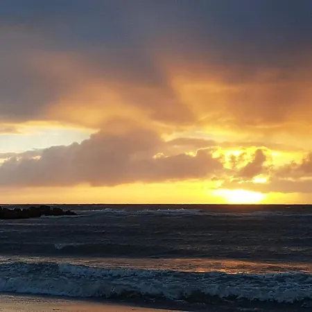 Beachside Serenity-by Traum * 루켄