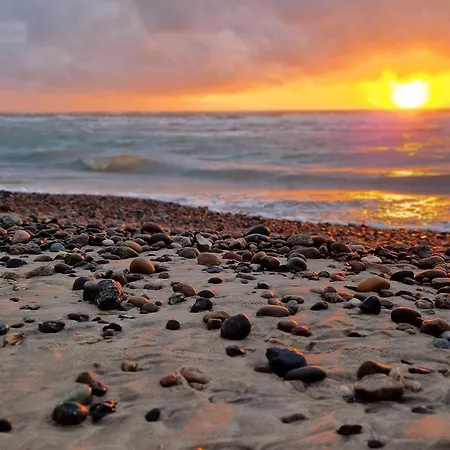 Beachside Serenity-by Traum
